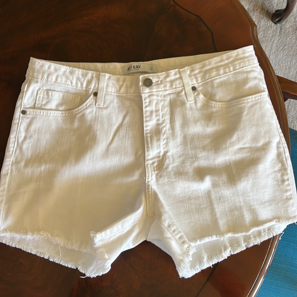 White Denim Frayed Hem Women's Shorts